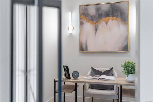 2-588 Whiteside St, Saanich, BC 