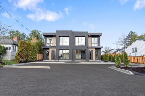 2-588 Whiteside St, Saanich, BC 