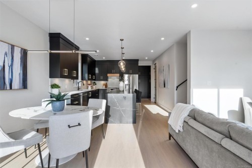 2-588 Whiteside St, Saanich, BC 