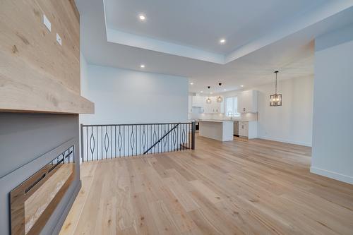 2244 Valleyview Drive, Kamloops, BC - Indoor Photo Showing Other Room