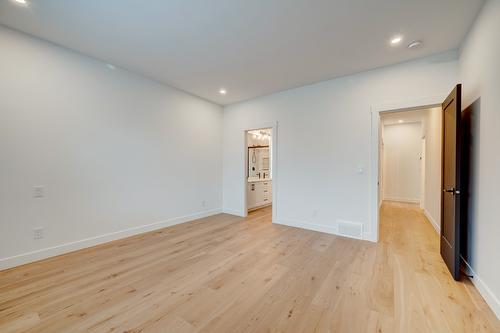 2244 Valleyview Drive, Kamloops, BC - Indoor Photo Showing Other Room