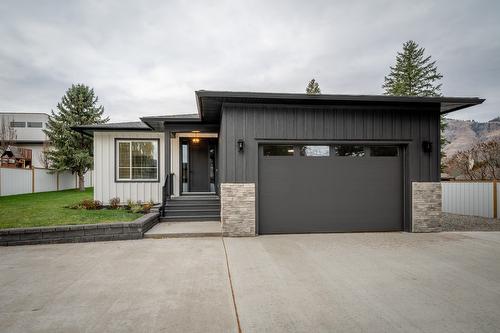 2244 Valleyview Drive, Kamloops, BC - Outdoor