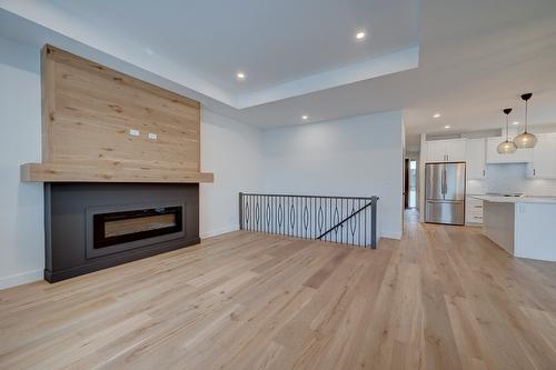 2244 Valleyview Drive, Kamloops, BC - Indoor With Fireplace