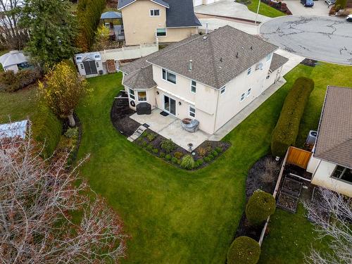 833 Springwood Court, Kelowna, BC - Outdoor