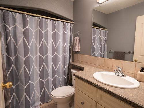 3-6811 Cottonwood Drive, Osoyoos, BC - Indoor Photo Showing Bathroom