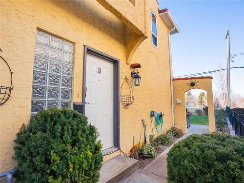 3-6811 Cottonwood Drive, Osoyoos, BC - Outdoor