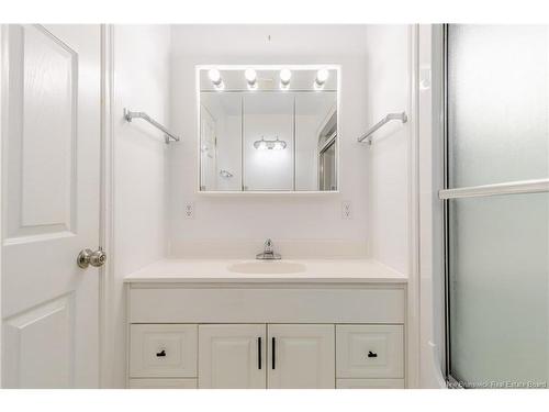 21 Westwood Dr, Fredericton, NB 