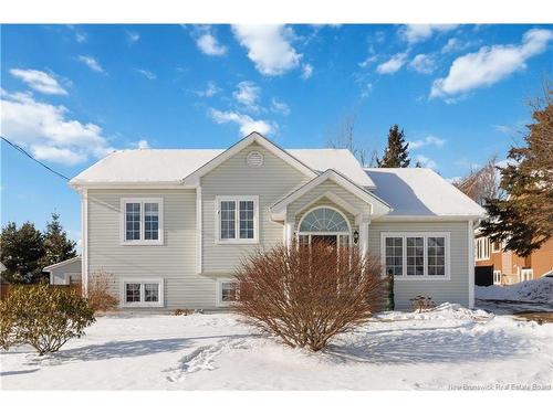 154 Theriault, Dieppe, NB 