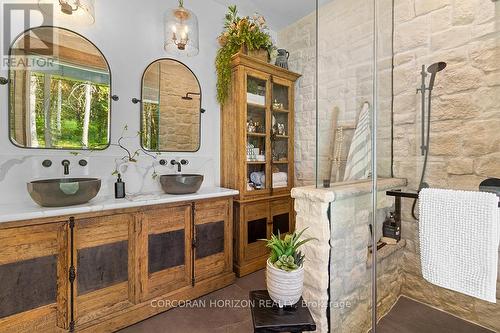 107 Louise Creek Crescent, West Grey, ON - Indoor Photo Showing Bathroom