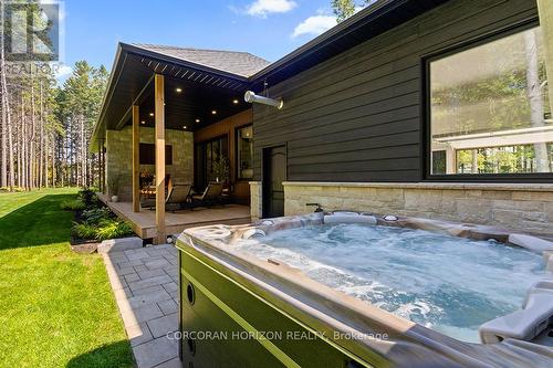 107 Louise Creek Crescent, West Grey, ON - Outdoor With Exterior