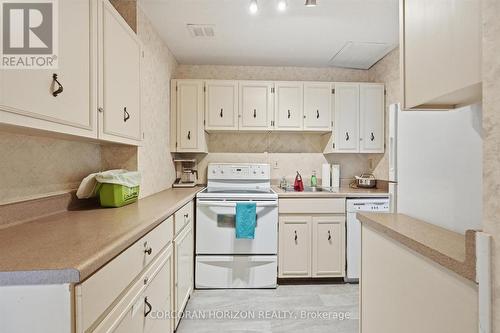 1202 - 222 Jackson Street W, Hamilton, ON - Indoor Photo Showing Kitchen