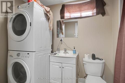 17 Shaw Avenue W, Cambridge, ON - Indoor Photo Showing Laundry Room