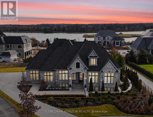 31 Reid Court, Puslinch, ON - Outdoor