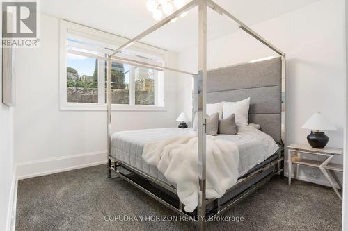 31 Reid Court, Puslinch, ON - Indoor Photo Showing Bedroom