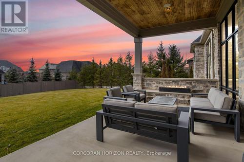 31 Reid Court, Puslinch, ON - Outdoor With Exterior