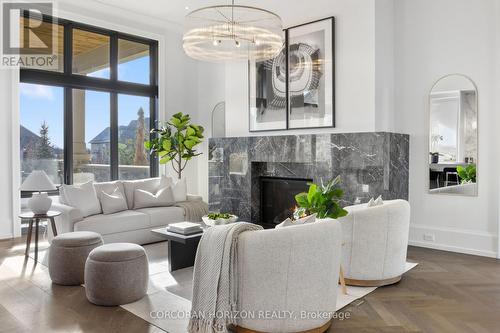 31 Reid Court, Puslinch, ON - Indoor With Fireplace