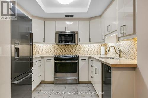 1001 - 5444 Yonge Street, Toronto, ON - Indoor Photo Showing Kitchen With Upgraded Kitchen