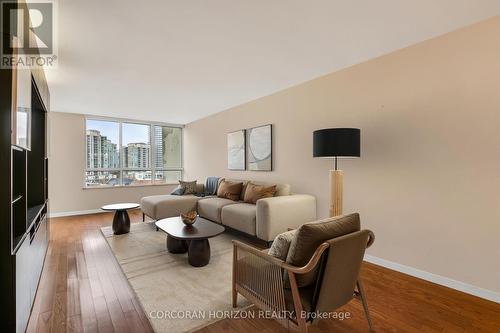 1001 - 5444 Yonge Street, Toronto, ON - Indoor Photo Showing Living Room