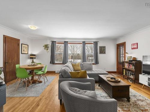 27 Chittick Avenue, Dartmouth, NS 