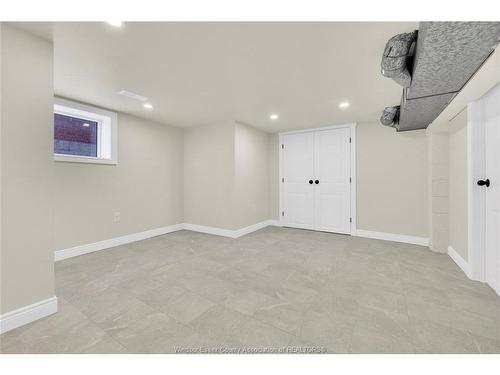 1006 Pillette, Windsor, ON 