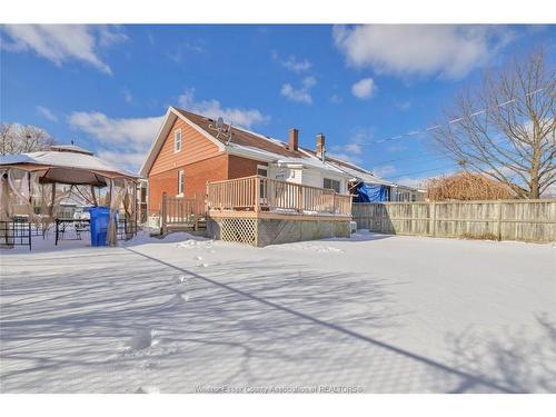 1006 Pillette, Windsor, ON 