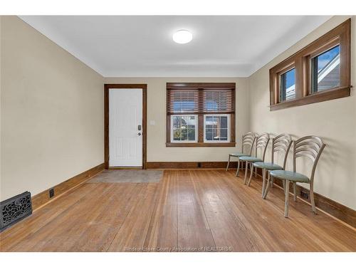 1006 Pillette, Windsor, ON 