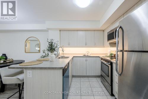 70 - 2315 Sheppard Avenue W, Toronto, ON - Indoor Photo Showing Kitchen With Stainless Steel Kitchen With Upgraded Kitchen