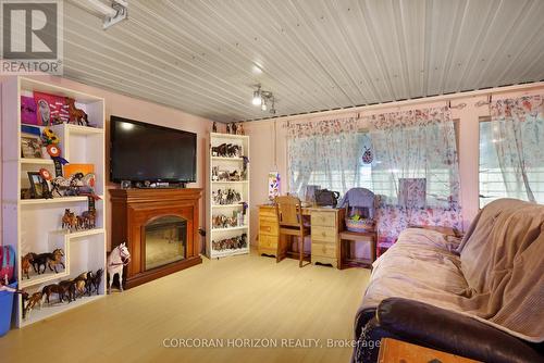 1374 5Th Concession Road W, Hamilton, ON 