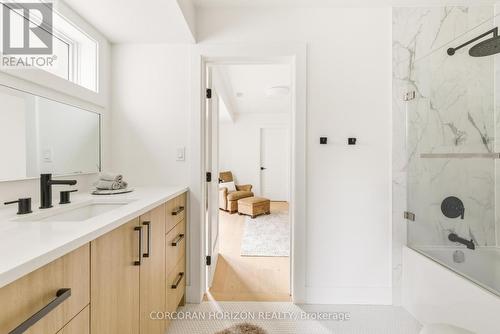 95 William Street W, Waterloo, ON - Indoor Photo Showing Bathroom