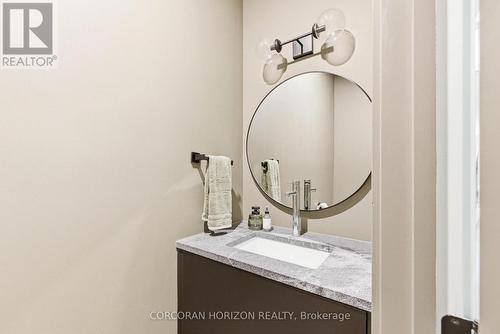 95 William Street W, Waterloo, ON - Indoor Photo Showing Bathroom