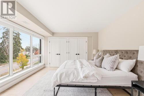 95 William Street W, Waterloo, ON - Indoor Photo Showing Bedroom
