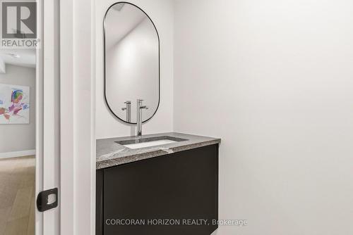 95 William Street W, Waterloo, ON -  Photo Showing Bathroom