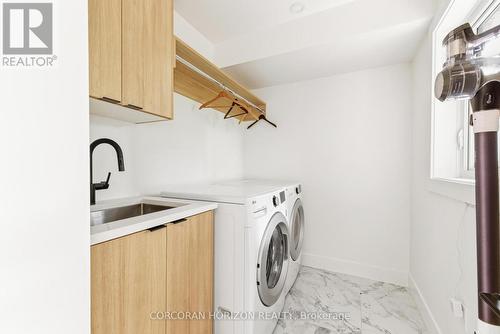 95 William Street W, Waterloo, ON - Indoor Photo Showing Laundry Room