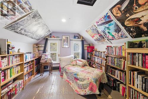 242 Dublin Street, Peterborough (Town Ward 3), ON - Indoor