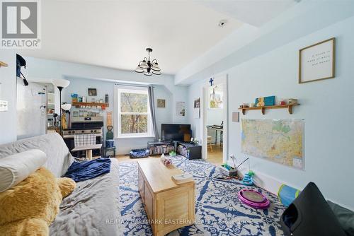 242 Dublin Street, Peterborough (Town Ward 3), ON - Indoor Photo Showing Living Room