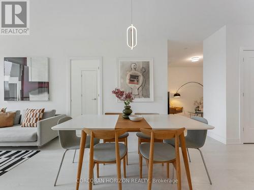 221 - 30 Inn On The Park Drive, Toronto, ON - Indoor Photo Showing Other Room