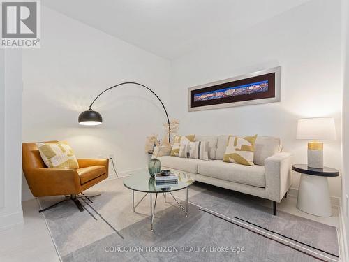 221 - 30 Inn On The Park Drive, Toronto, ON - Indoor Photo Showing Living Room