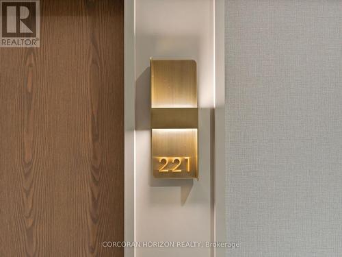 221 - 30 Inn On The Park Drive, Toronto, ON - Other