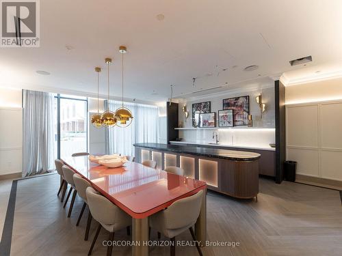 221 - 30 Inn On The Park Drive, Toronto, ON - Indoor Photo Showing Dining Room