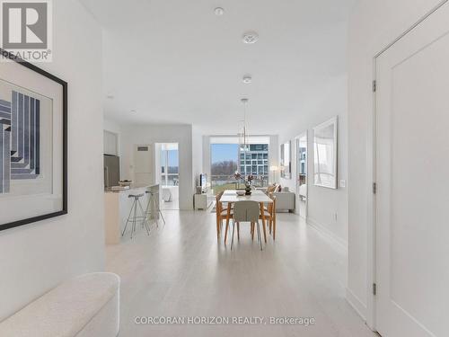 221 - 30 Inn On The Park Drive, Toronto, ON - Indoor