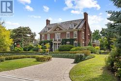 33 SALISBURY AVENUE  Cambridge, ON N1S 1J1