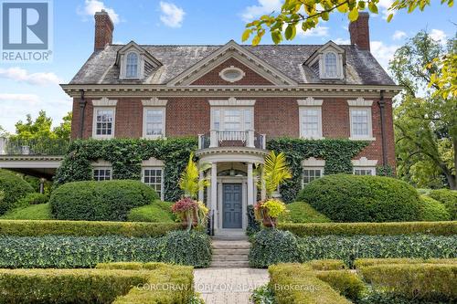 33 Salisbury Avenue, Cambridge, ON - Outdoor With Facade