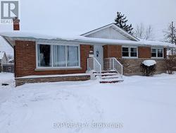 8857 BANTING AVENUE  Niagara Falls (Chippawa), ON L2G 7A1
