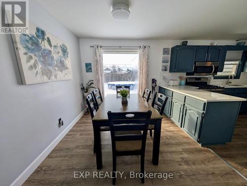 8857 Banting Avenue, Niagara Falls (Chippawa), ON - Indoor Photo Showing Dining Room