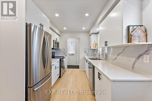 1165 Whitefield Drive, Peterborough (Otonabee Ward 1), ON - Indoor Photo Showing Kitchen With Double Sink With Upgraded Kitchen