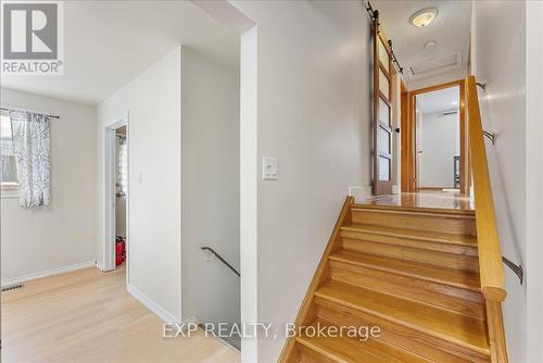 1165 Whitefield Drive, Peterborough (Otonabee Ward 1), ON - Indoor Photo Showing Other Room