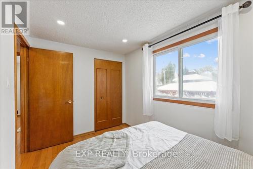 1165 Whitefield Drive, Peterborough (Otonabee Ward 1), ON - Indoor Photo Showing Bedroom