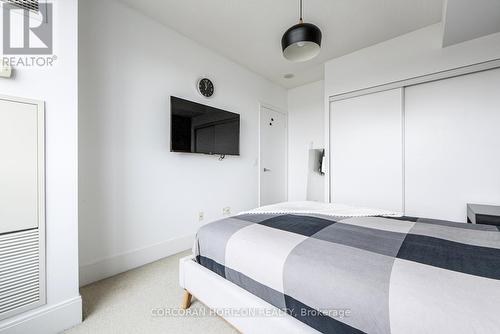 2509 - 181 Wynford Drive, Toronto, ON - Indoor Photo Showing Bedroom