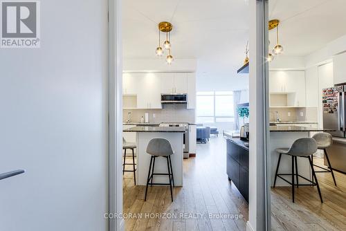2509 - 181 Wynford Drive, Toronto, ON - Indoor Photo Showing Kitchen With Upgraded Kitchen