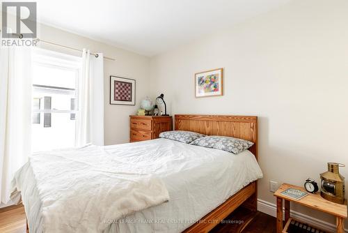 577 Walnut Street, Peterborough (Town Ward 3), ON - Indoor Photo Showing Bedroom